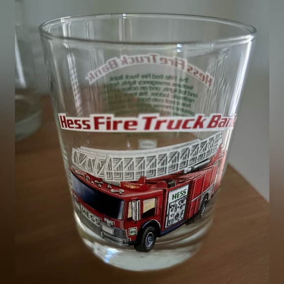 Vintage Hess Truck Glasses - Picture 2 of 4